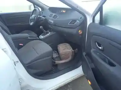 Здавання транспортного засобу renault                                            scenic iii                                                                                                                                                                                                                                                 authentique                                                                                                                                                                                                                                                року 2011 потужний k4m858