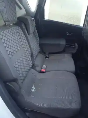 Здавання транспортного засобу renault                                            scenic iii                                                                                                                                                                                                                                                 authentique                                                                                                                                                                                                                                                року 2011 потужний k4m858
