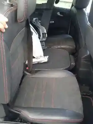Здавання транспортного засобу ford s-max (ca1) titanium (03.2010->) року 2011 потужний txwa