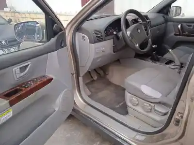 Scrapping Vehicle kia sorento i (jc) 2.5 crdi of the year 2004 powered d4cb