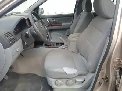 Scrapping Vehicle kia sorento i (jc) 2.5 crdi of the year 2004 powered d4cb