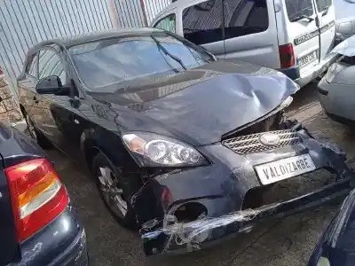 Veículo de Sucata kia cee´d 1.6 crdi cat do ano 2010 alimentado d4fb