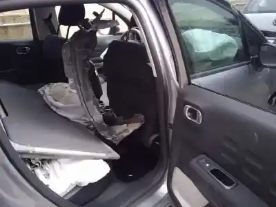 Sloopvoertuig citroen c3 1.2 12v vti / puretech van het jaar 2021 aangedreven yht