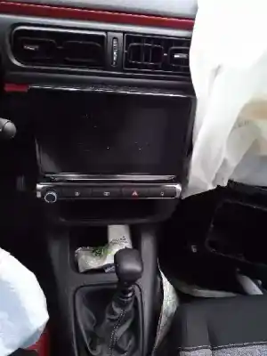 Sloopvoertuig citroen c3 1.2 12v vti / puretech van het jaar 2021 aangedreven yht