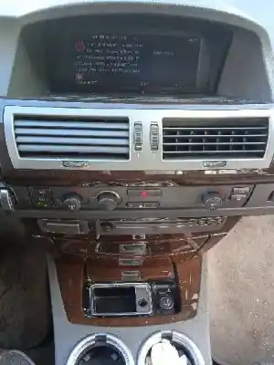 Veículo de Sucata bmw serie 7 (e65/e66) 745i do ano 2002 alimentado n62b44a