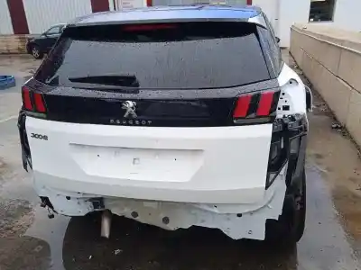 Sloopvoertuig peugeot 3008 allure van het jaar 2019 aangedreven yh01