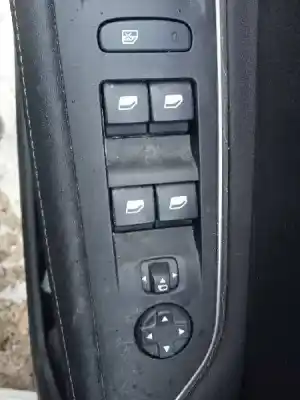 Sloopvoertuig peugeot 3008 allure van het jaar 2019 aangedreven yh01