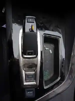 Sloopvoertuig peugeot 3008 allure van het jaar 2019 aangedreven yh01