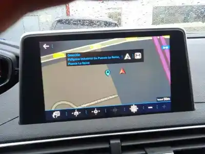 Sloopvoertuig peugeot 3008 allure van het jaar 2019 aangedreven yh01