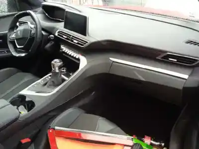 Sloopvoertuig peugeot 3008 gt-line van het jaar 2019 aangedreven hn05