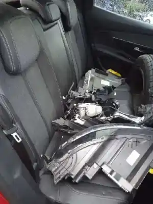 Sloopvoertuig peugeot 3008 gt-line van het jaar 2019 aangedreven hn05