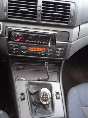 Veicolo di demolizione bmw serie 3 berlina (e46) 320d dell'anno 2002 alimentato 204d4