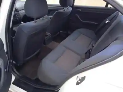 Veicolo di demolizione bmw serie 3 berlina (e46) 320d dell'anno 2002 alimentato 204d4