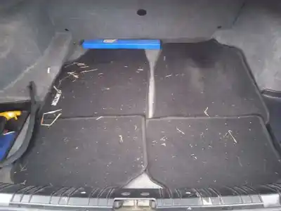 Veicolo di demolizione bmw serie 3 berlina (e46) 320d dell'anno 2002 alimentato 204d4