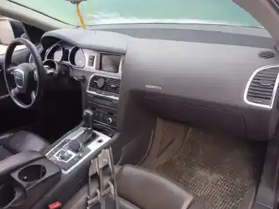 Здавання транспортного засобу audi q7 (4l) 3.0 tdi року 2006 потужний bug