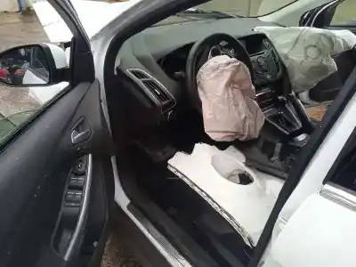 Sloopvoertuig ford focus turn. (cb8) trend van het jaar 2011 aangedreven jqdb