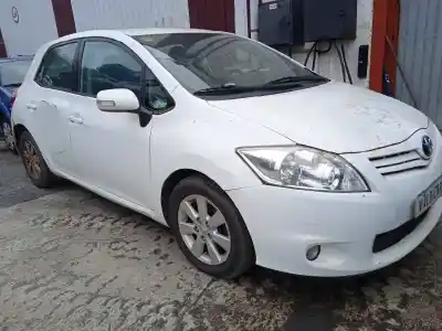 Sloopvoertuig TOYOTA AURIS Active van het jaar 2012 aangedreven 1ND