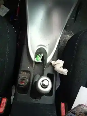 Scrapping Vehicle toyota auris active of the year 2012 powered 1nd