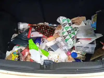 Scrapping Vehicle toyota auris active of the year 2012 powered 1nd