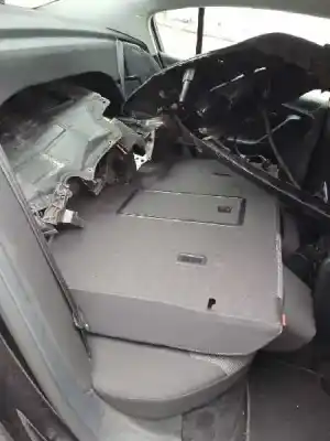 Veículo de Sucata volkswagen passat lim. (362) advance bluemotion do ano 2011 alimentado cffb