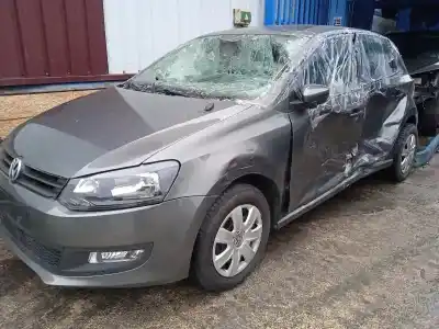 Veículo de Sucata VOLKSWAGEN POLO (6R1) Advance do ano 2013 alimentado CGPA