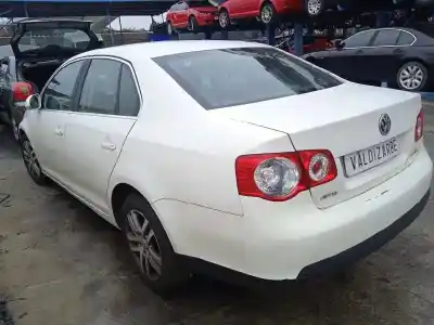 Здавання транспортного засобу volkswagen jetta (1k2) 2.0 tdi року 2007 потужний bkd