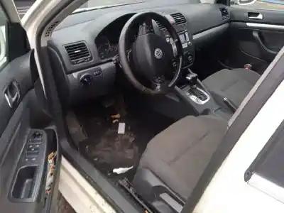 Здавання транспортного засобу volkswagen jetta (1k2) 2.0 tdi року 2007 потужний bkd