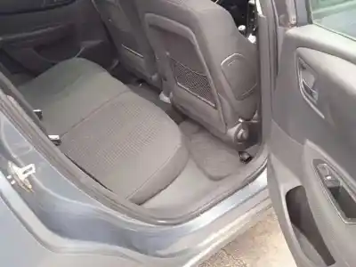 Sloopvoertuig citroen c4 berlina vtr plus van het jaar 2005 aangedreven nfu