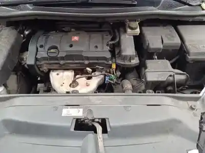 Sloopvoertuig citroen c4 berlina vtr plus van het jaar 2005 aangedreven nfu