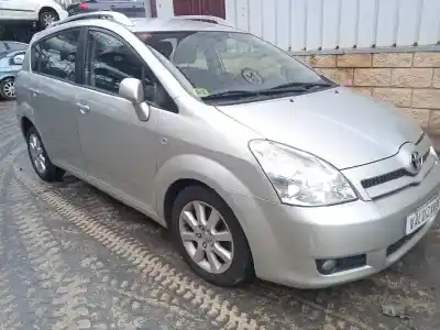 Hurda Aracı TOYOTA COROLLA VERSO (R1) 2.2 D-4D Sol Yılın 2006 güçlü 2ADFTV