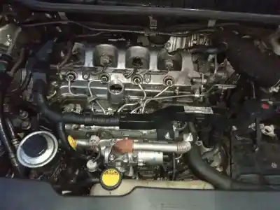 Veículo de Sucata toyota corolla verso (r1) 2.2 d-4d sol do ano 2006 alimentado 2adftv