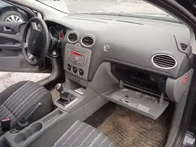 Véhicule à la ferraille ford focus lim. (cb4) trend de l'année 2008 alimenté g8db