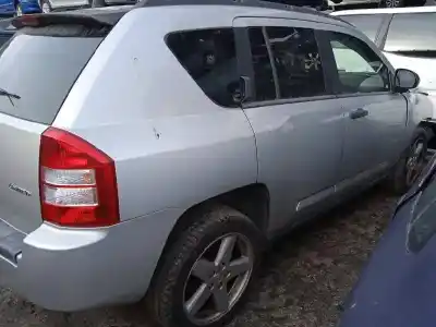 Sloopvoertuig jeep compass limited van het jaar 2008 aangedreven ed3