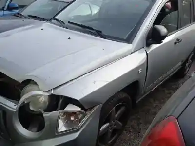 Sloopvoertuig jeep compass limited van het jaar 2008 aangedreven ed3