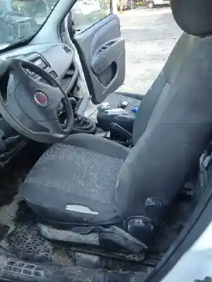 Veículo de Sucata fiat doblo 1.4 16v turbo do ano 2014 alimentado 198a4000