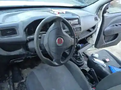 Veículo de Sucata fiat doblo 1.4 16v turbo do ano 2014 alimentado 198a4000