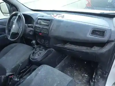 Veículo de Sucata fiat doblo 1.4 16v turbo do ano 2014 alimentado 198a4000