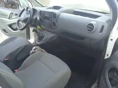 Veículo de Sucata citroen berlingo xtr 1.6 hdi 92 do ano 2014 alimentado 9hf