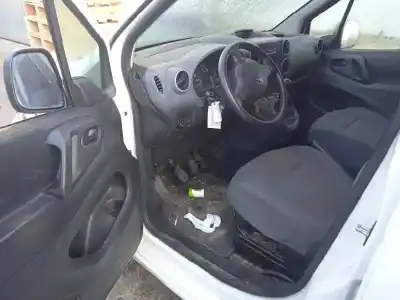 Veículo de Sucata citroen berlingo xtr 1.6 hdi 92 do ano 2014 alimentado 9hf