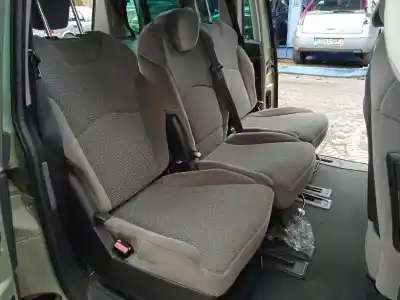 Veículo de Sucata peugeot 807 st pack do ano 2006 alimentado rhr