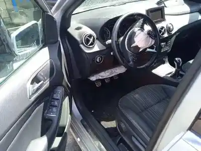 Здавання транспортного засобу mercedes-benz clase b (w246) b 200 cdi (246.208) року 2013 потужний 651901