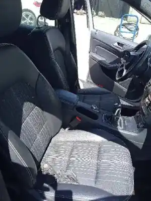 Здавання транспортного засобу mercedes-benz clase b (w246) b 200 cdi (246.208) року 2013 потужний 651901