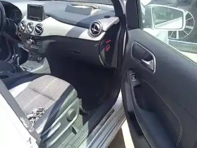 Здавання транспортного засобу mercedes-benz clase b (w246) b 200 cdi (246.208) року 2013 потужний 651901
