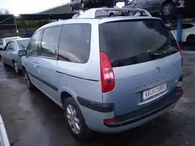 Sloopvoertuig peugeot 807 sv van het jaar 2002 aangedreven xfw