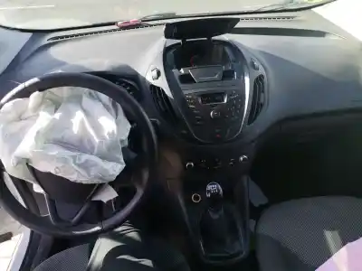 Здавання транспортного засобу ford transit courier (c4a) ugcb року 2015 потужний ugcb