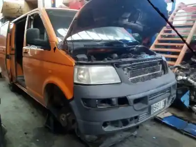 Scrapping Vehicle volkswagen t5 transporter furgón/combi (7h) axd of the year 2004 powered axd