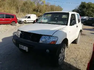 Здавання транспортного засобу mitsubishi montero (v60/v70) 4d56 року 2005 потужний 4d56