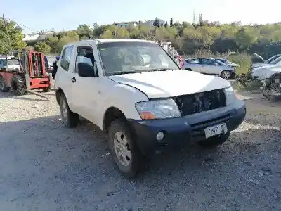 Здавання транспортного засобу mitsubishi montero (v60/v70) 4d56 року 2005 потужний 4d56