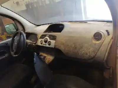 Здавання транспортного засобу renault kangoo ii (f/kw0) k9k800 року 2012 потужний k9k800