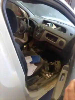 Здавання транспортного засобу dacia dokker k9k612 року 2014 потужний k9k612